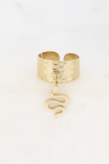 Wholesaler Bohm - Ring - hammered ring and stainless steel snake tassel