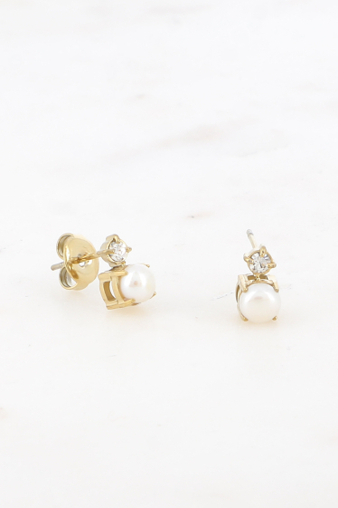 Wholesaler Bohm - Stud earrings - small pearl in white resin and crystal