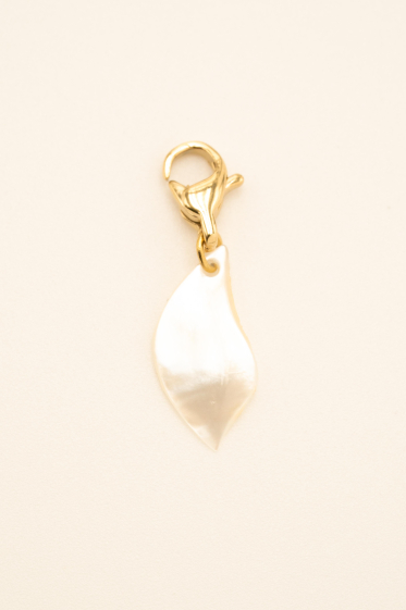 Wholesaler Bohm - Basile charm - white mother-of-pearl leaf