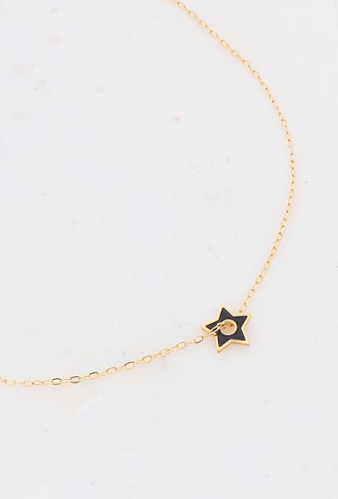 Großhändler Bohm - Goldene Aldos-Halskette mit farbigem Emaille-Stern