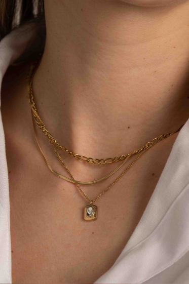 Wholesaler Bohm - Nilda hoop earrings - oval cut crystal pendant