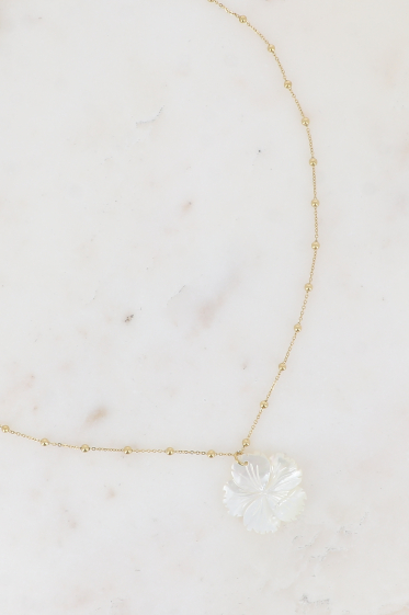 Großhändler Bohm - Halskette – Perlmutt-Blumenanhänger 23 mm