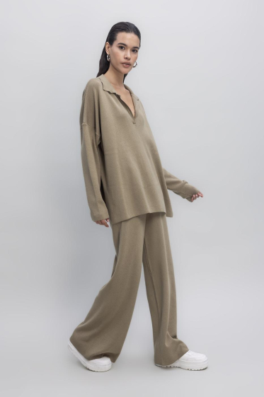 Großhändler BSL - Outfit Oversize-Pullover mit Kragen und weite Strickhose - BSL