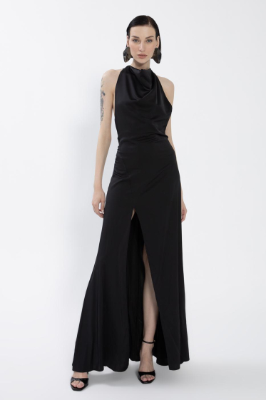 Wholesaler BSL - Satin Maxi Dress with Plunging Neck and Deep Slit - BSL