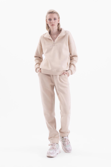 Wholesaler BSL - High Neck Sweater and Jogger Pants - BSL