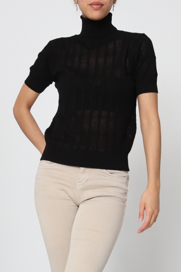 Großhändler By Clara - Cropped texturized knit T-shirt