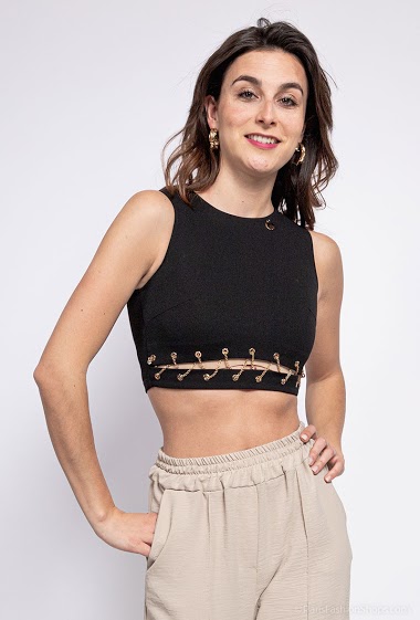 Wholesaler By Clara - Lace-up crop top with chain