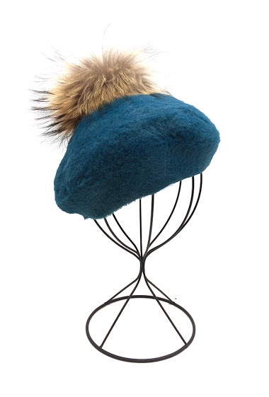 Mayorista By Oceane - BERET WITH REMOVABLE FUR POMPOM