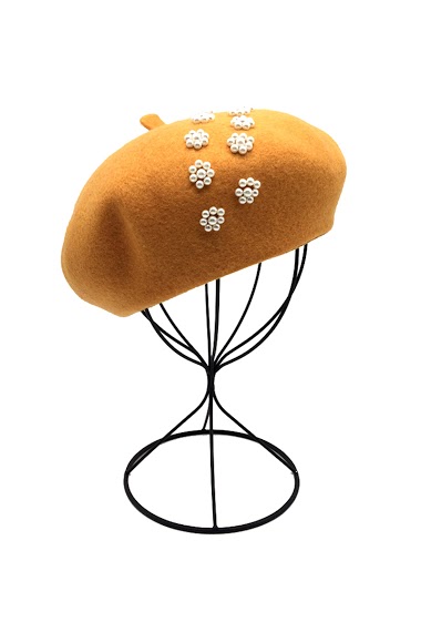 Wholesaler By Oceane - WOOL BERET DECORATED WITH PEARLS. RIBBON TO ADJUST SIZE