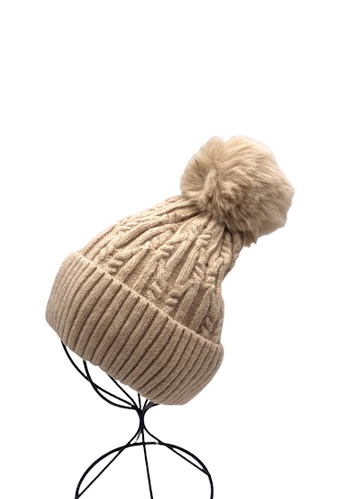 Wholesaler By Oceane - Bobble hat with snowflake brooch on the front