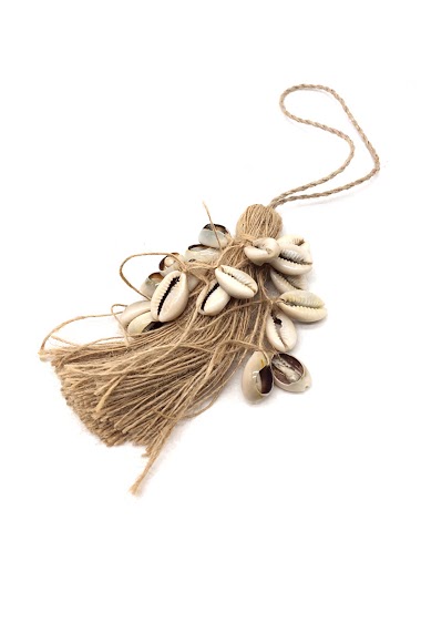 Wholesaler By Oceane - KEY HOLDER/ BAG DECORATION MADE WITH JUTE AND SHELLS