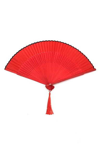 Mayorista By Oceane - HAND FAN IN BAMBOO DECORATED WITH A TASSEL AT THE BOTTOM
