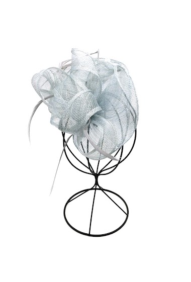 Großhändler By Oceane - FASCINATOR DECORATED WITH FEATHERS AND SWIRLS