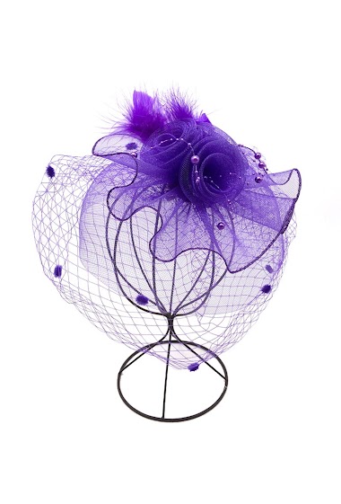 Wholesaler By Oceane - FASCINATOR DECORATED WITH FEATHERS AND TULLES AND 3 ROSE MOTIFS