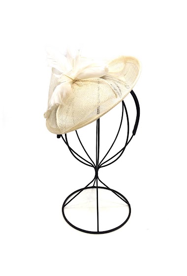 Wholesaler By Oceane - HAIRBAND FASCINATOR DECORATED WITH BIG VOLUME OF FEATHERS IN THE CENTER