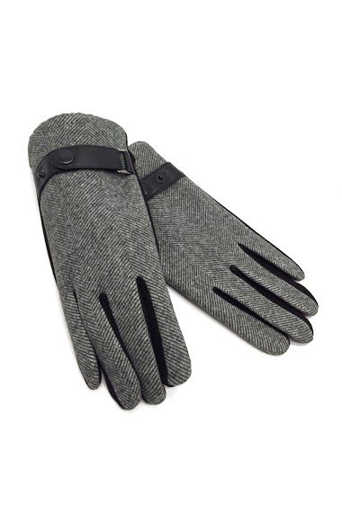Wholesaler By Oceane - MEN'S GLOVES IN HERRINGBONE TWEED FABRIC AND DECORATED WITH BELT AND BUTTON AT THE CUFF