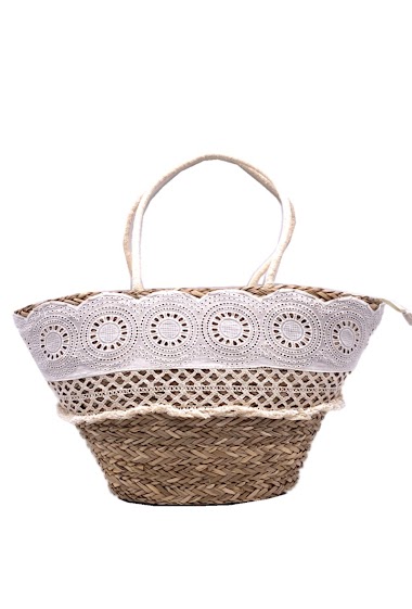 Großhändler By Oceane - Handmade beach bag with lace decoration on the front