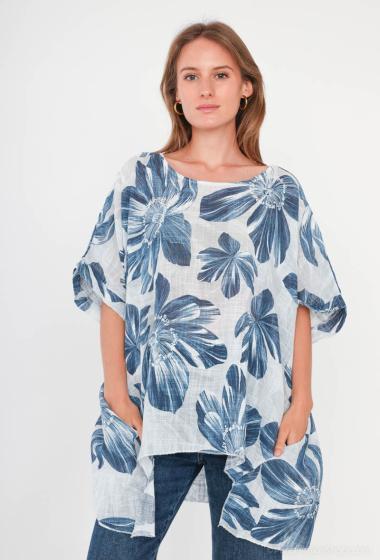 Grossiste Catherine Style - Blouse en coton asymétrique à poche à imprimé fleurie bleue