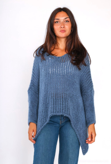 Wholesaler Catherine Style - Asymmetric cut cloudy soft knit sweaters