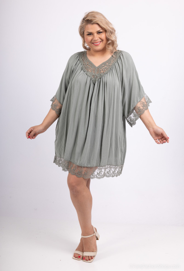 Wholesaler Catherine Style - Flowy dress with loose lace