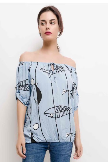 Großhändler C'Belle - Blouse with printed fishes