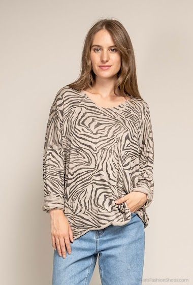 Wholesaler C'Belle - Animal pattern long sleeves knit t-shirt