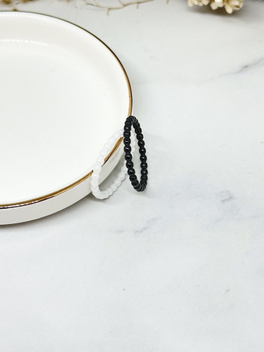 Grossiste Ceramik - Bague anneaux en céramique blanche ou noir