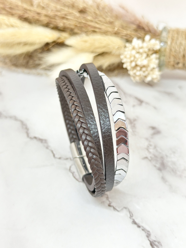 Wholesaler Ceramik - Leather and Stainless Steel Bracelet for Men or Women