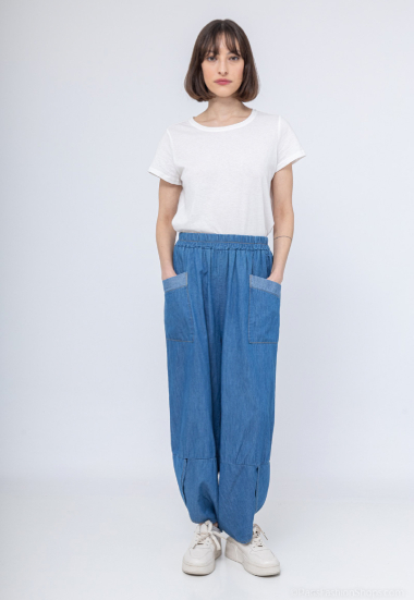 Wholesaler Chana Mod - Printed denim pants with 2 front pockets