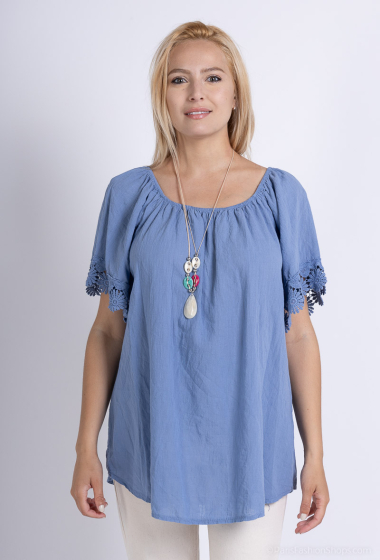 Grossiste Chana Mod - T-shirt uni avec un collier