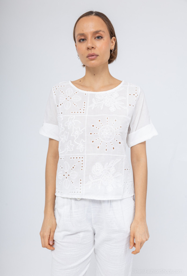 Wholesaler Charmante - Embroidered cotton blouse (Made in Italy)