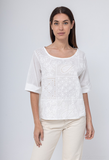 Grossiste Charmante - Blouse en coton broderie  (Made in italy)