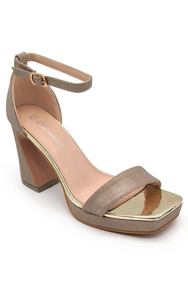 Wholesaler CHC SHOES - Pumps with big heels and shiny coverings