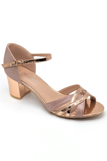 Wholesaler CHC SHOES - Elegant pumps with rhinestones on the back and strap
