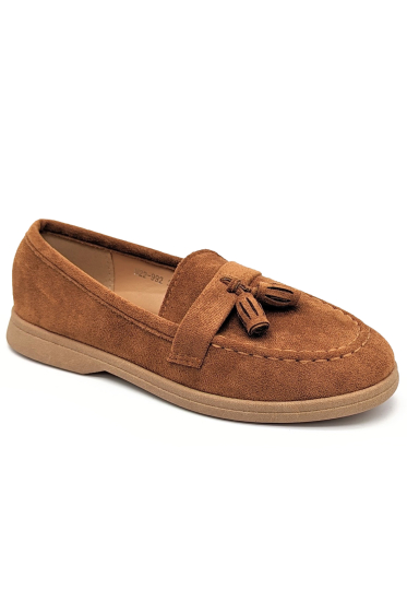Wholesaler CHC SHOES - Faux Suede Moccasin with Elegant Ornaments