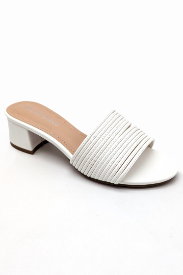 Wholesaler CHC SHOES - Elegant sandal with a low heel