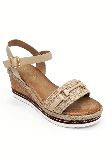 Wholesaler CHC SHOES - Wedge sandal with faux straw upper and metal ornament.