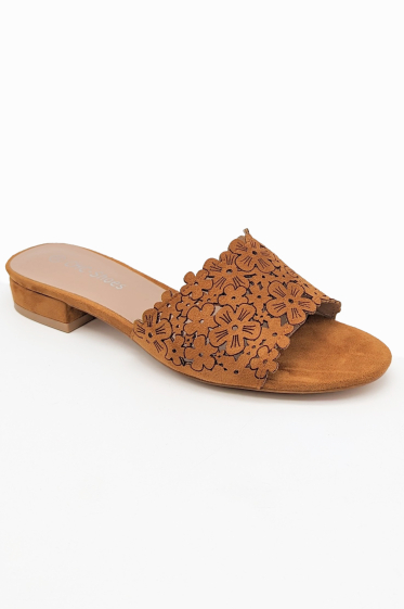 Wholesaler CHC SHOES - Small sandal in synthetic suede with floral patterns