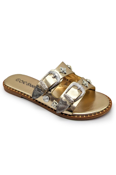 Wholesaler CHC SHOES - Flat sandal with two wide straps and silver ornaments.