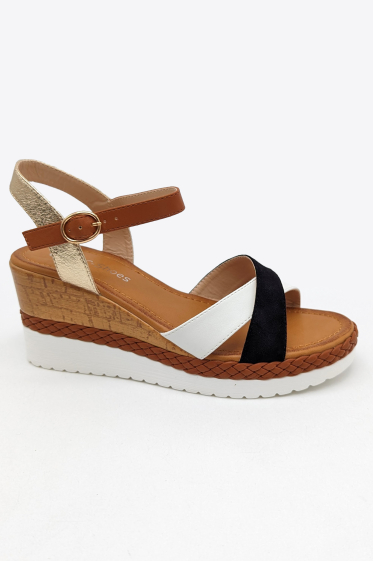 Wholesaler CHC SHOES - Comfortable sandals with wedge sole.