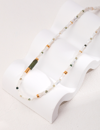 Wholesaler Flyja - Mother-of-pearl necklace with natural stones