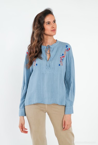 Wholesaler Cherry Paris - GAXINE embroidered plain linen blouse