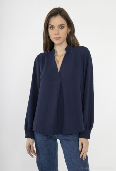 Wholesaler Cherry Paris - V-neck blouse in plain fluid fabric LOU-ANN