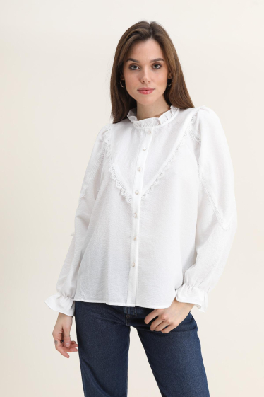 Wholesaler Cherry Paris - Plain flowing blouse with lace HELENA