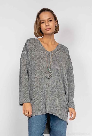 Wholesaler Cherry&co - V-neck knit sweater with costume jewellery