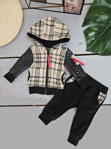 Baby store burberry tracksuit