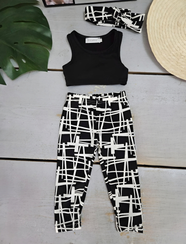 Wholesaler Chicaprie - Girls' Plain Crop Top and Striped Trousers Set