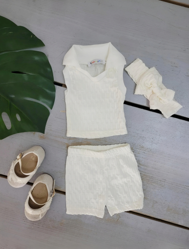 Wholesaler Chicaprie - Baby Girl's Embossed Top and Shorts Set with Headband