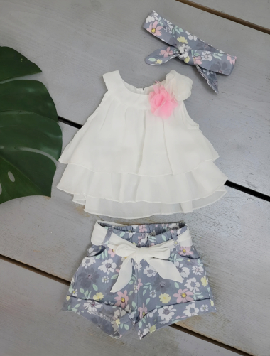 Wholesaler Chicaprie - Baby Girl's Ruffled Top and Floral Shorts Set with Headband