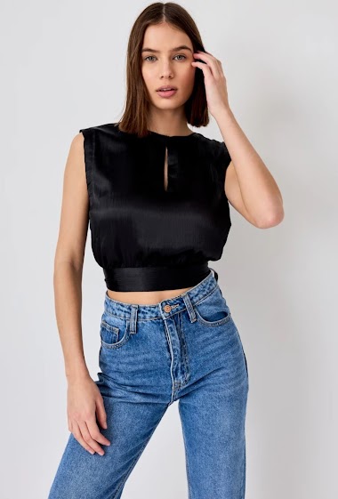 Wholesaler Choklate - Shiny crop-top and its bow in the back (S-M-L)